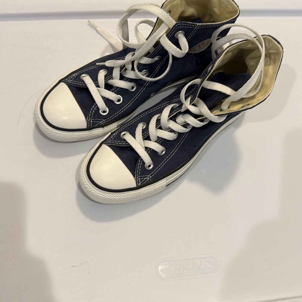 Converse navy blue high tops no box